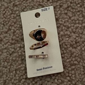 NWT Influence Women's Semi Precious Rings Set of Three Gold‎ Tone Size 7